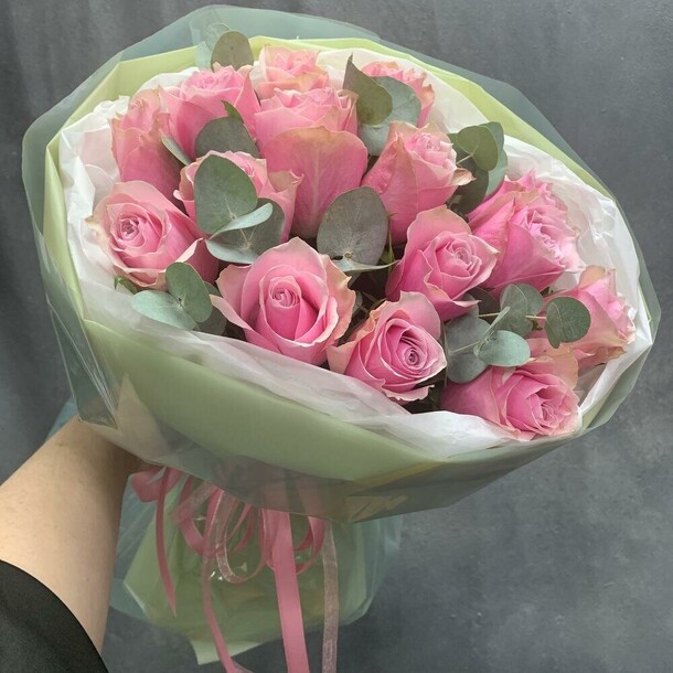 Роза 15 штук, артикул F106069 - 2645 рублей, доставка по городу. Flawery - доставка цветов