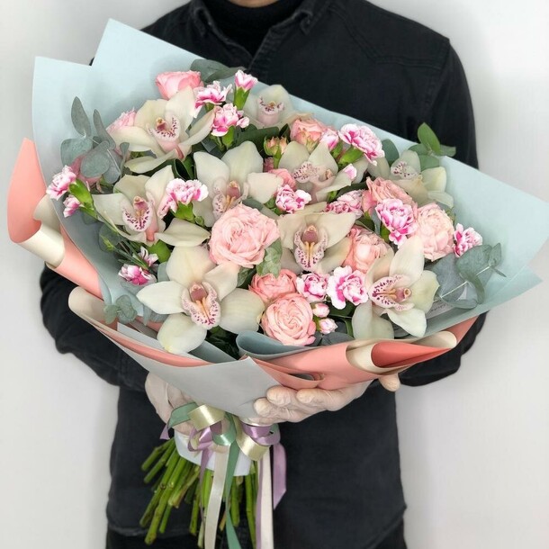 Букет «rofix», артикул F106540 - 4025 рублей, доставка по городу. Flawery - доставка цветов