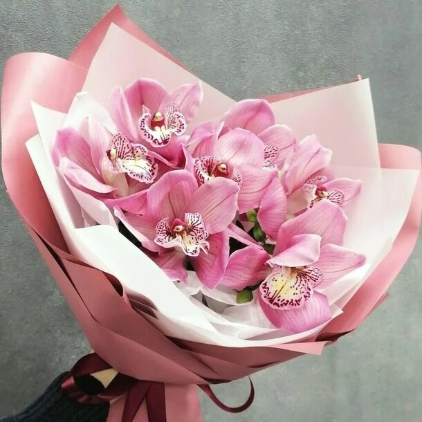 Букет dolci из 7 орхидей, артикул F1099010 - 2405 рублей, доставка по городу. Flawery - доставка цветов