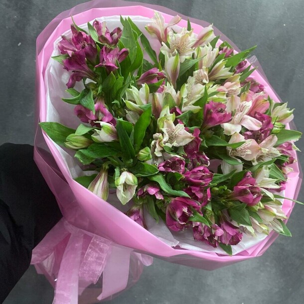 Нежная фея💞 (букет из альстромерий 11шт.), артикул F110333 - 2182 рублей, доставка по городу. Flawery - доставка цветов