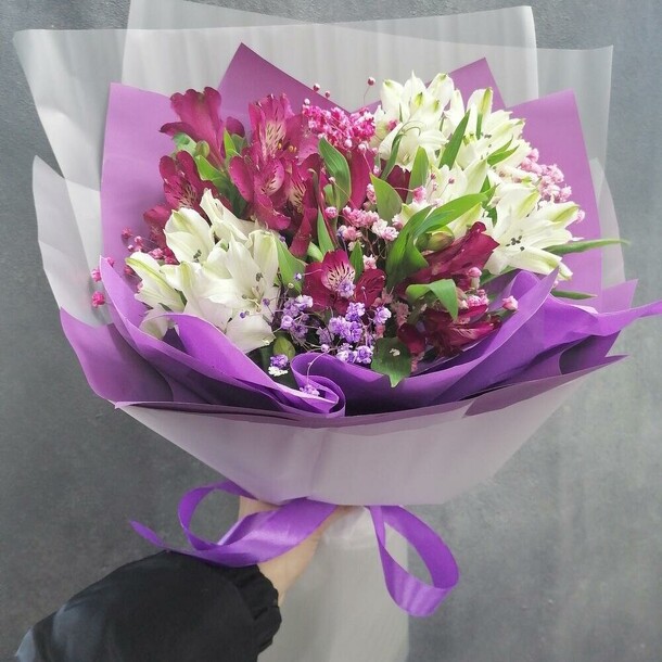 Альстромерия стильно, артикул F1108414 - 1750 рублей, доставка по городу. Flawery - доставка цветов