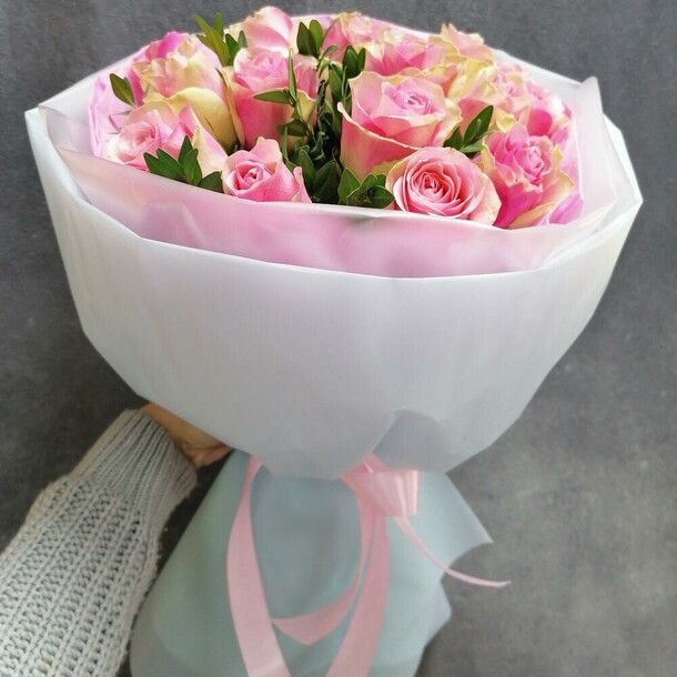 Небесные розы, артикул F1128985 - 2550 рублей, доставка по городу. Flawery - доставка цветов