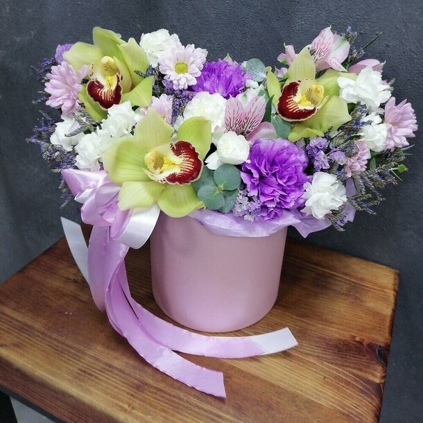 Орхидея цимбидиум стильно, артикул F1140802 - 3840 рублей, доставка по городу. Flawery - доставка цветов