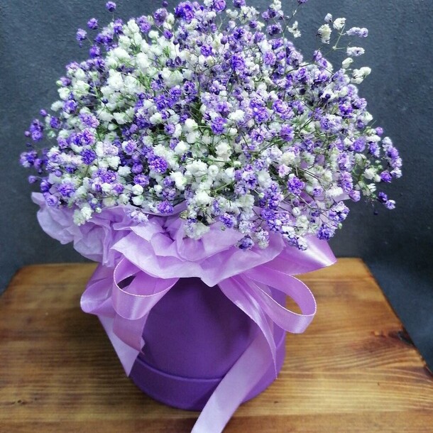 Сиреневая гипсофила в боксе, артикул F1145270 - 1984 рублей, доставка по городу. Flawery - доставка цветов