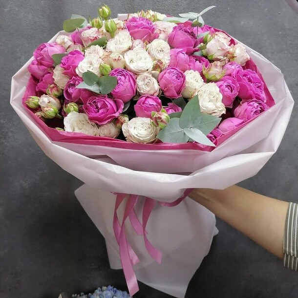 Авторский пионовидный, артикул F1145985 - 3925 рублей, доставка по городу. Flawery - доставка цветов