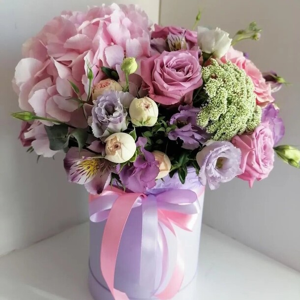 Лавандовая рапсодия, артикул F97639 - 3980 рублей, доставка по городу. Flawery - доставка цветов