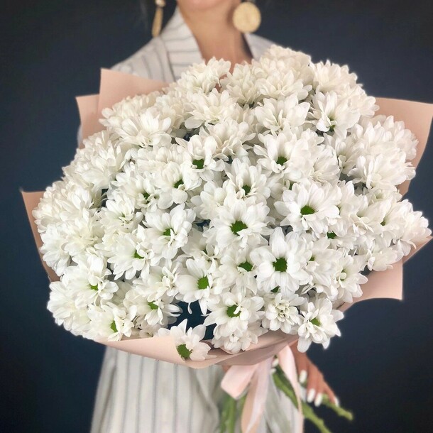 Букет ромашек, артикул F1237594 - 7920 рублей, доставка по городу. Flawery - доставка цветов