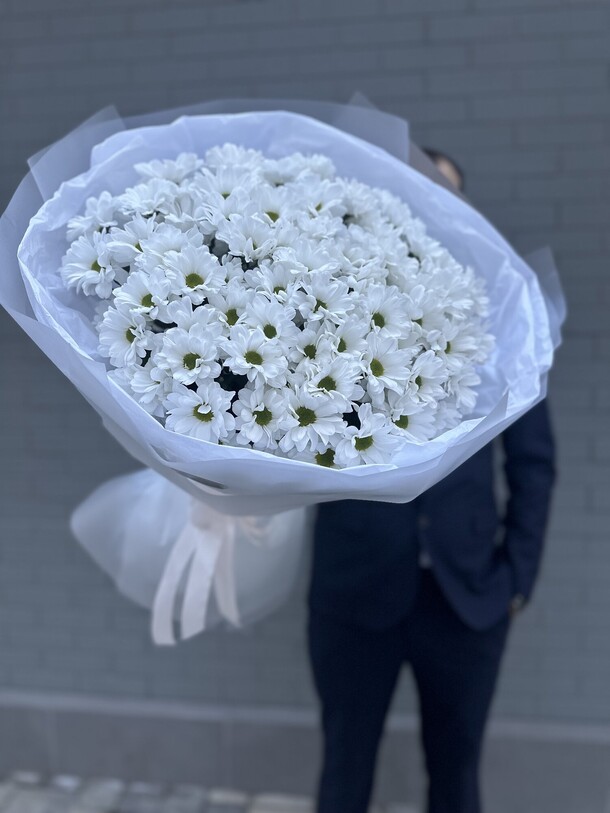 Большой букет хризантем « восторг», артикул F1359544 - 12645 рублей, доставка по городу. Flawery - доставка цветов