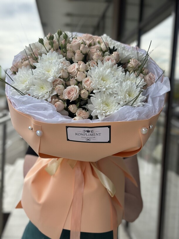 Ласковый май 🌸, артикул F1409566 - 7321 рублей, доставка по городу. Flawery - доставка цветов