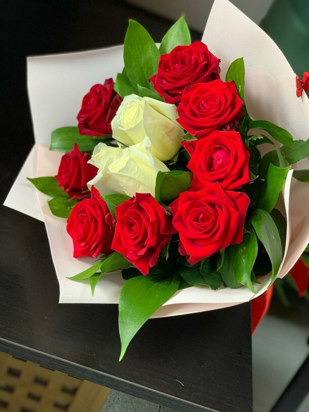 Букет сердце амура, артикул F164051 - 3980 рублей, доставка по городу. Flawery - доставка цветов