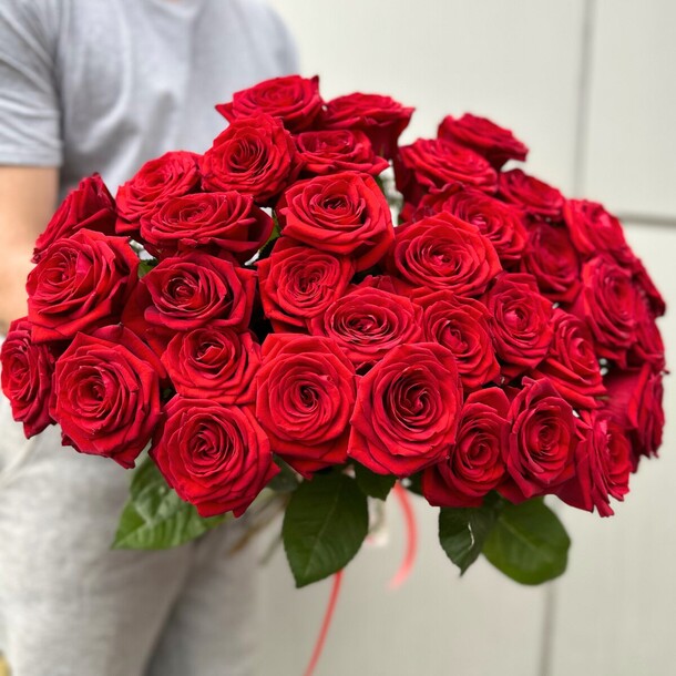 Алый, артикул F1190345 - 10000 рублей, доставка по городу. Flawery - доставка цветов