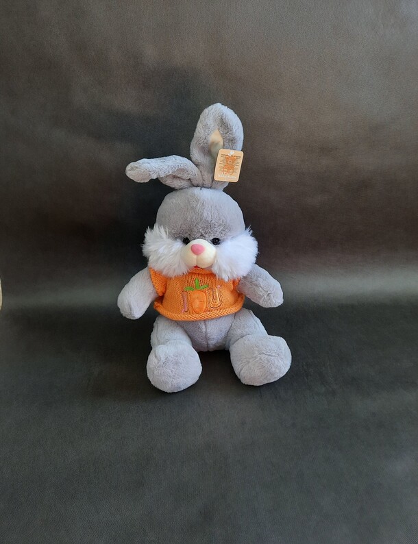 Зайка 50см (в сидячем 40см), артикул F1115977 - 2840 рублей, доставка по городу. Flawery - доставка цветов