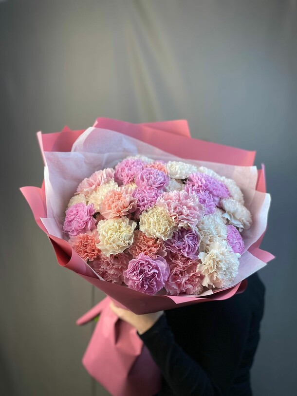 Букет из диантусов «чувственность», артикул F1101338 - 11145 рублей, доставка по городу. Flawery - доставка цветов