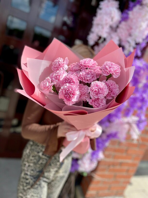 Букет из стойких диантусов, артикул F1290544 - 6216 рублей, доставка по городу. Flawery - доставка цветов