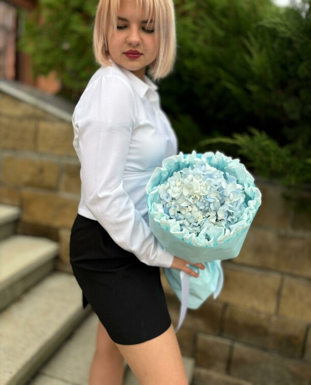 Букет из гортензии, артикул F1312167 - 1595 рублей, доставка по городу. Flawery - доставка цветов