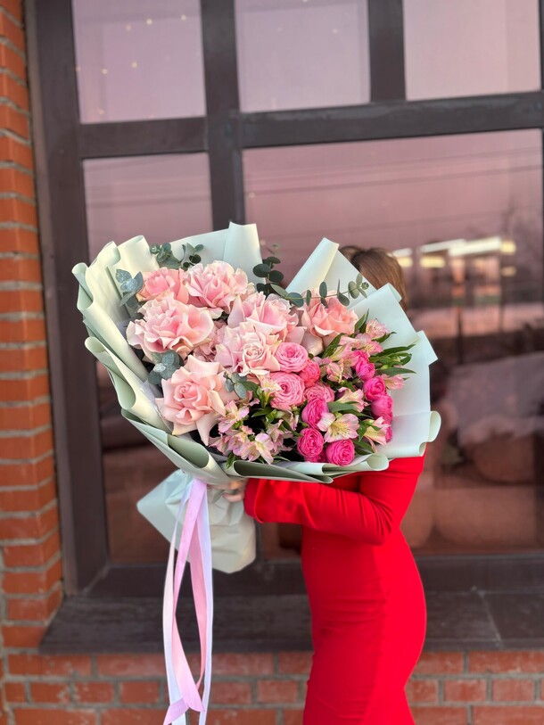 Авторский букет «величие», артикул F1379531 - 16121 рублей, доставка по городу. Flawery - доставка цветов