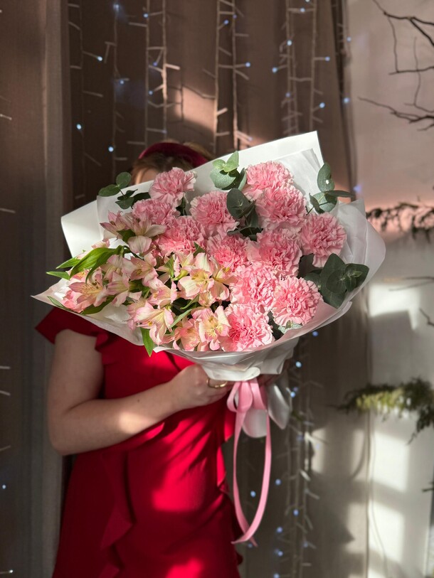 Авторский букет «безупречность», артикул F1379820 - 8504 рублей, доставка по городу. Flawery - доставка цветов