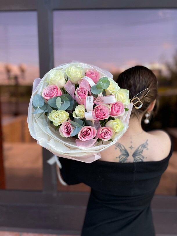 Букет «мечта», артикул F1421455 - 3863 рублей, доставка по городу. Flawery - доставка цветов