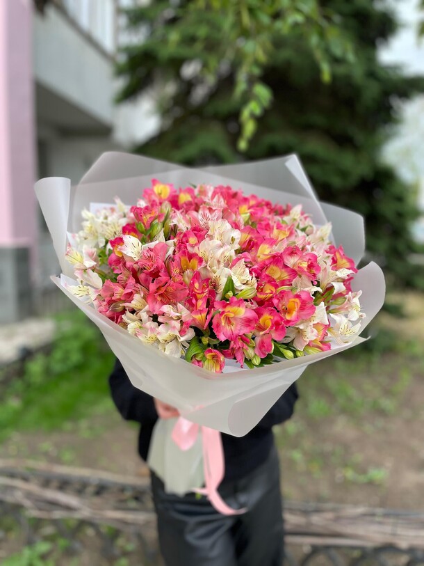 Букет «для милой», артикул F1430770 - 7086 рублей, доставка по городу. Flawery - доставка цветов