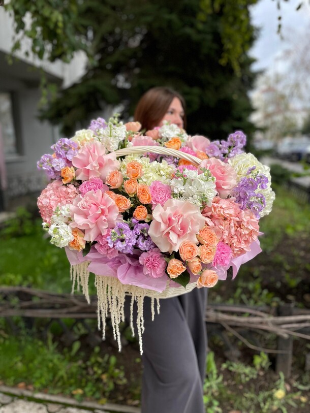 Корзина " очарование", артикул F1455957 - 48315 рублей, доставка по городу. Flawery - доставка цветов