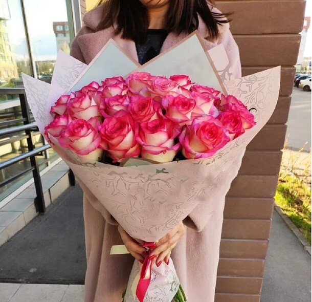 29 роз сорта "джумилия" , 60 см, артикул F1367223 - 9224 рублей, доставка по городу. Flawery - доставка цветов