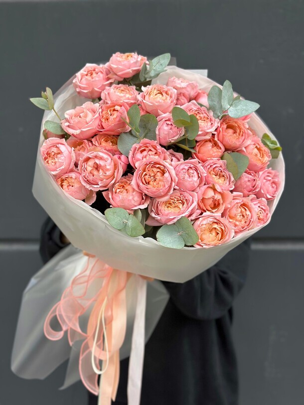 Роза кустовая, артикул F1522340 - 9567 рублей, доставка по городу. Flawery - доставка цветов