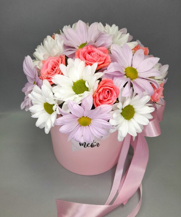 Композиция из роз и хризантемы, артикул F1107656 - 2530 рублей, доставка по городу. Flawery - доставка цветов