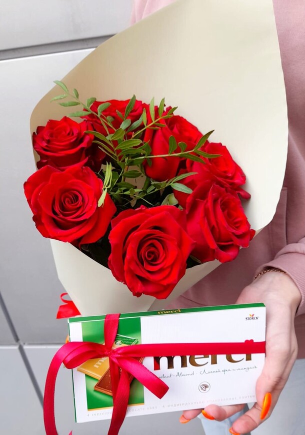 Букет из роз, артикул F1109128 - 3807 рублей, доставка по городу. Flawery - доставка цветов