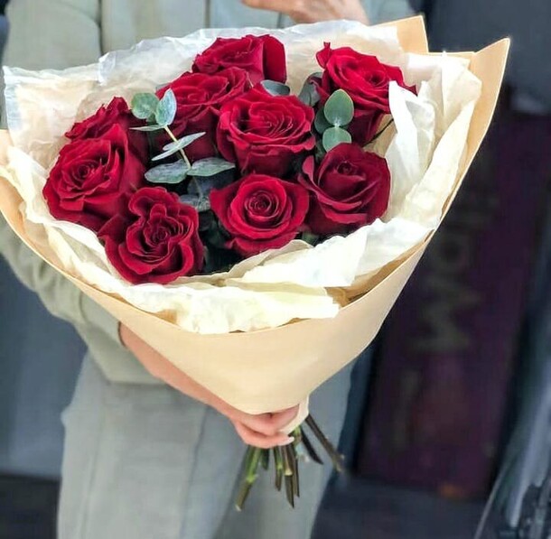 Букет из роз, артикул F1109635 - 5457 рублей, доставка по городу. Flawery - доставка цветов