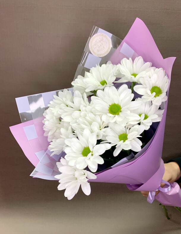 Букет-комплимент, артикул F1150545 - 1760 рублей, доставка по городу. Flawery - доставка цветов