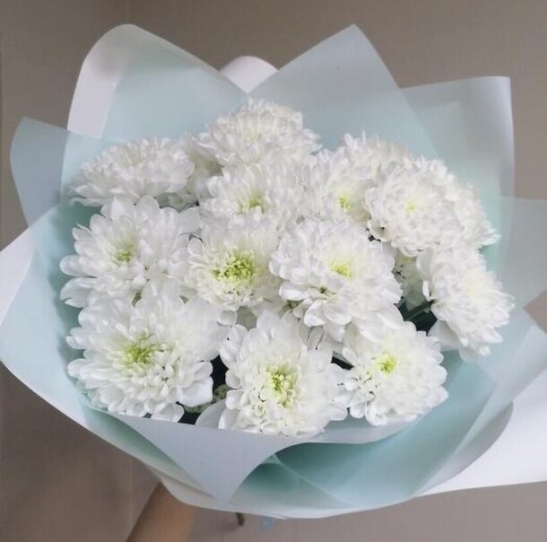 Букет из хризантем, артикул F1179910 - 2530 рублей, доставка по городу. Flawery - доставка цветов