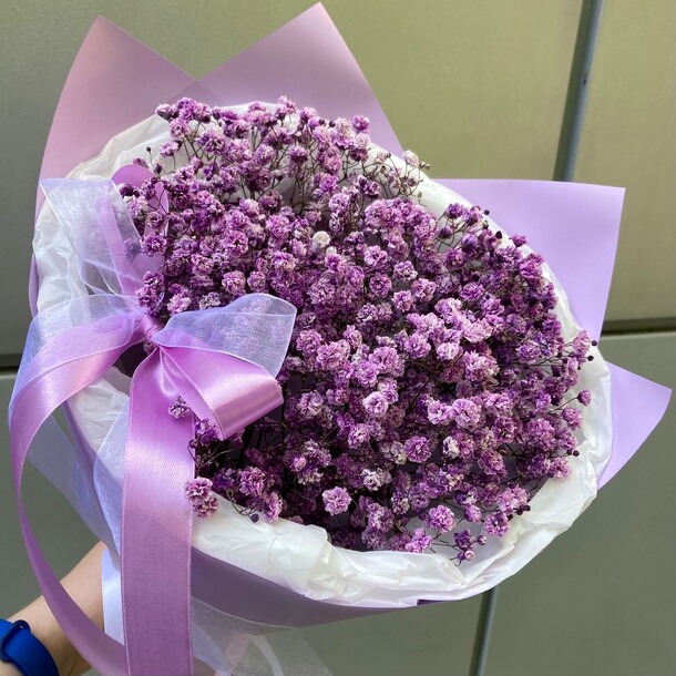 Букет из 3 гипсофил, артикул F1434684 - 2420 рублей, доставка по городу. Flawery - доставка цветов