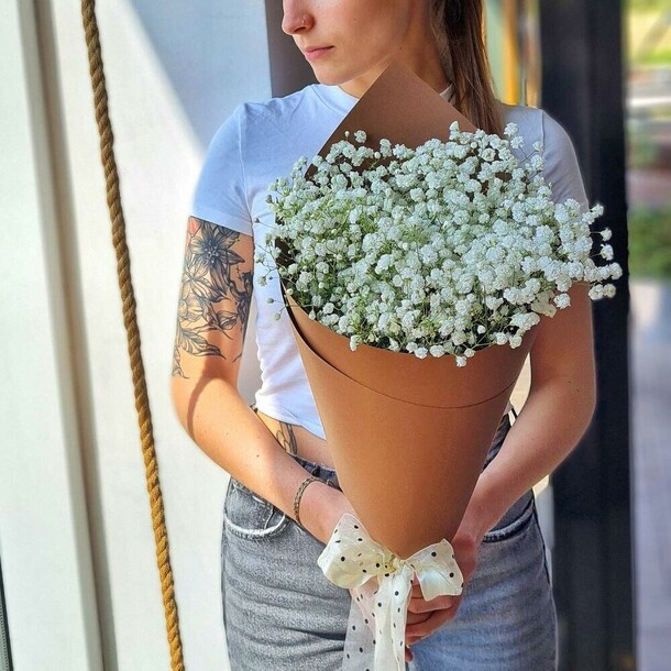 Букет белой гипсофилы, артикул F1074476 - 1990 рублей, доставка по городу. Flawery - доставка цветов