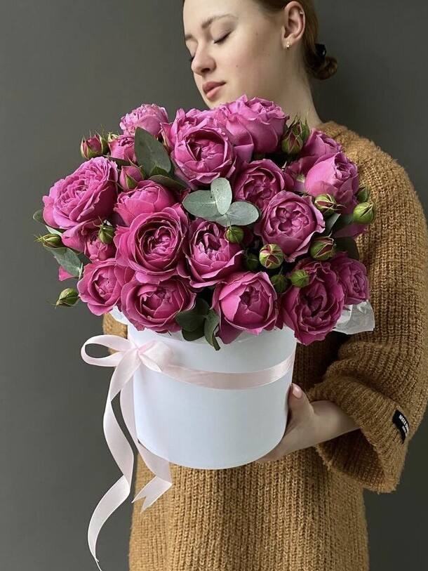 Коробка пион роз, артикул F1342292 - 7990 рублей, доставка по городу. Flawery - доставка цветов