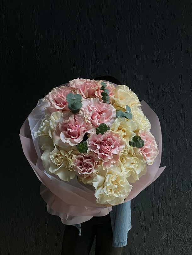 Французские розы букет, артикул F1433191 - 8990 рублей, доставка по городу. Flawery - доставка цветов