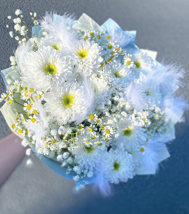 Букет воздушный, артикул F1302378 - 3939 рублей, доставка по городу. Flawery - доставка цветов