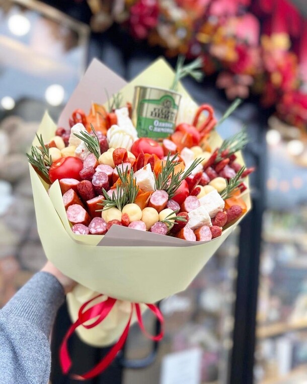 Букет мужской с оливками, артикул F1383453 - 8199 рублей, доставка по городу. Flawery - доставка цветов