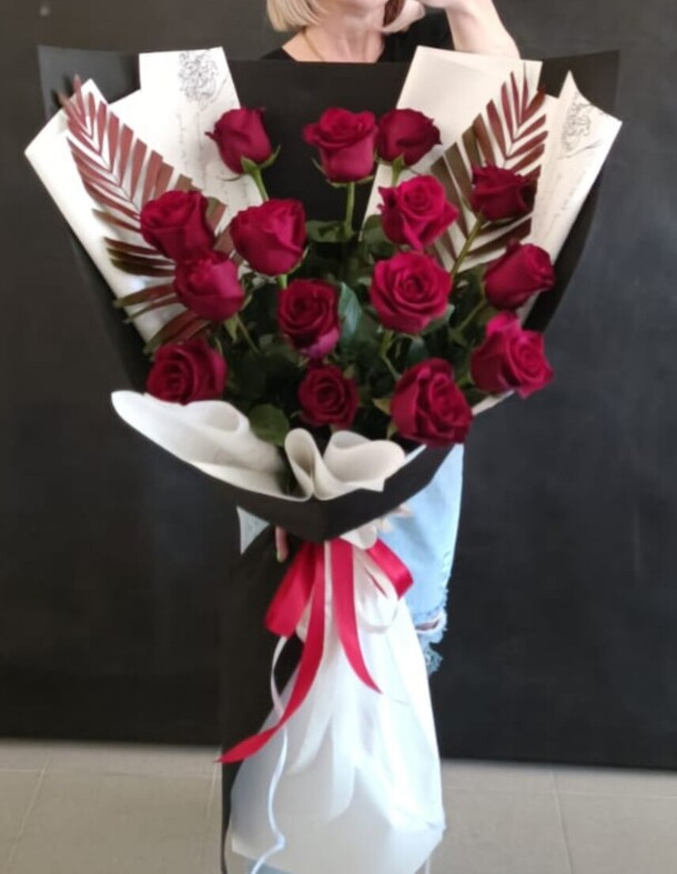 Букет гигант #2, артикул F1117655 - 7689 рублей, доставка по городу. Flawery - доставка цветов