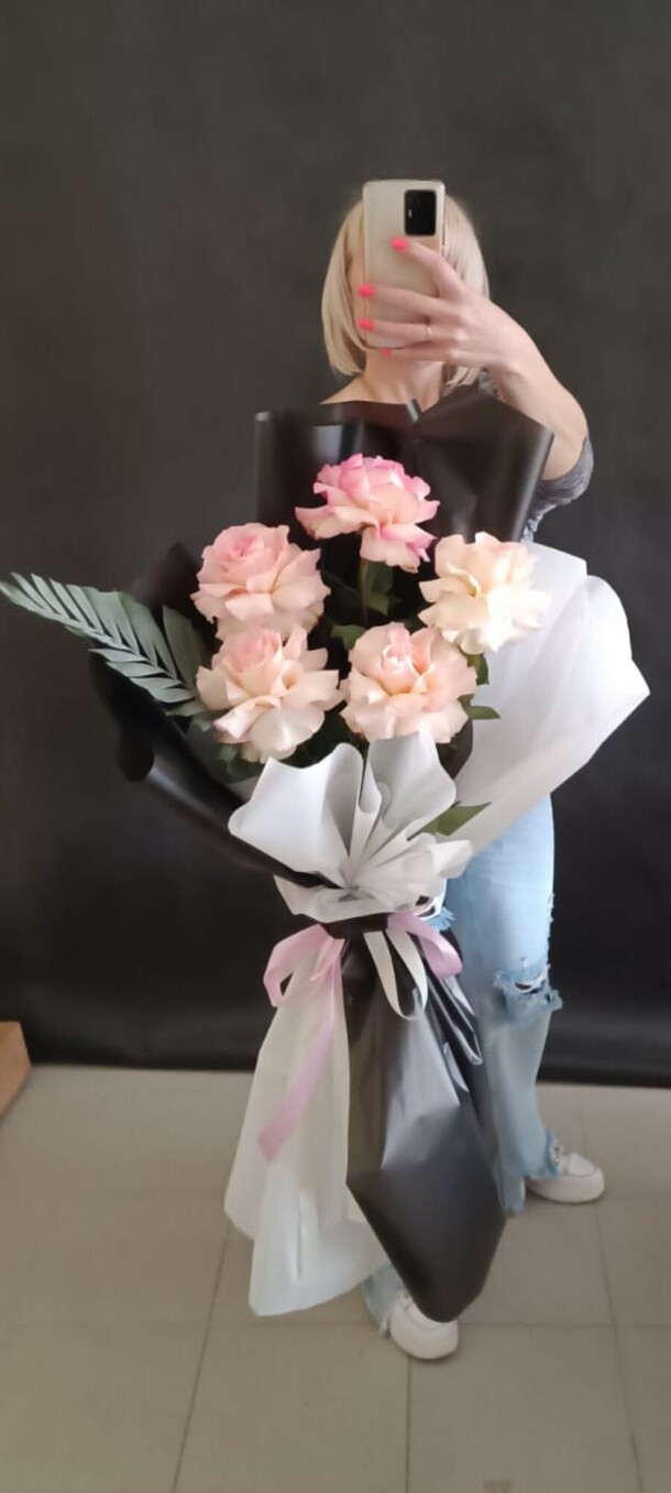 Букет гигант #3, артикул F1117656 - 3289 рублей, доставка по городу. Flawery - доставка цветов