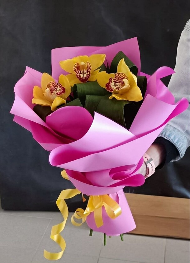 Букетик 20, артикул F1154347 - 2079 рублей, доставка по городу. Flawery - доставка цветов