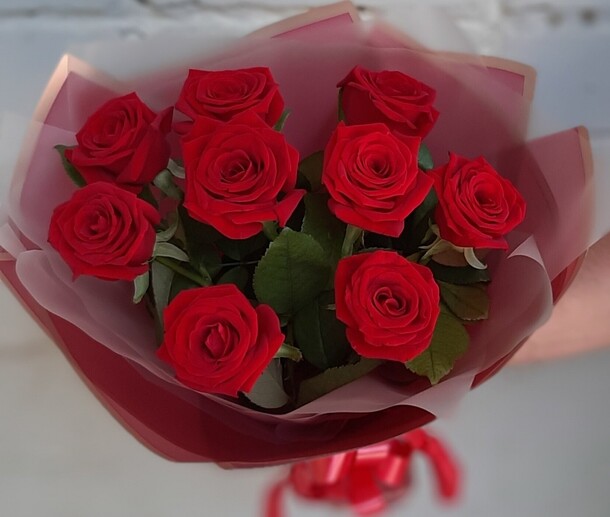 Букет красных роз 🌹🌹🌹, артикул F1306169 - 1972 рублей, доставка по городу. Flawery - доставка цветов