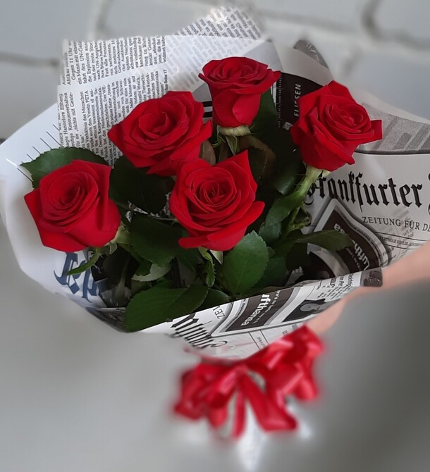 Букетик-комплимент, артикул F1307484 - 1000 рублей, доставка по городу. Flawery - доставка цветов