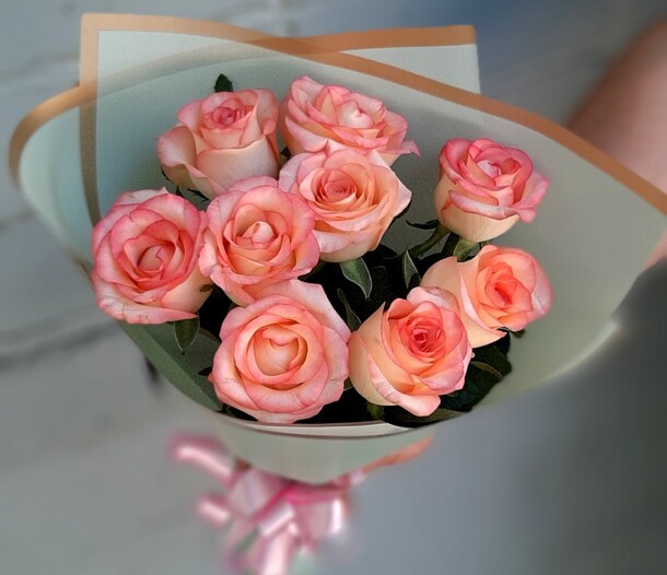 Букет роз джумилии, артикул F1308270 - 2222 рублей, доставка по городу. Flawery - доставка цветов