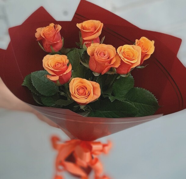 7 роз испания, артикул F1316528 - 1128 рублей, доставка по городу. Flawery - доставка цветов