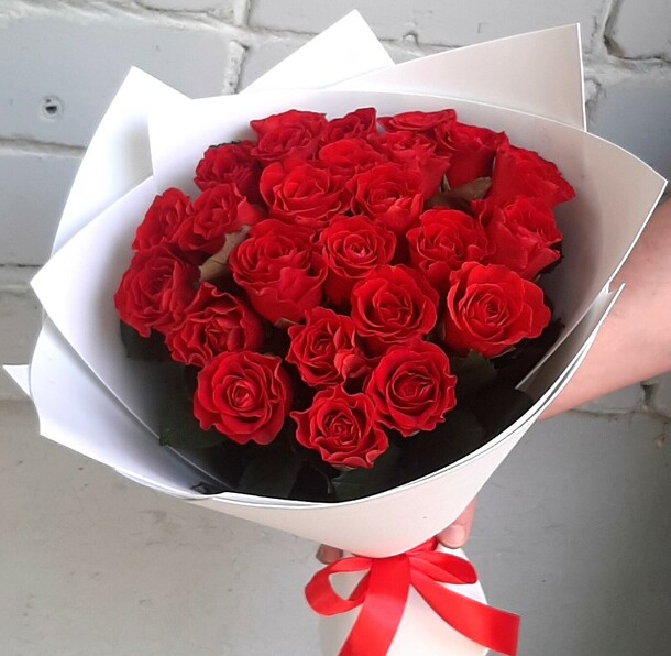 23 роз эльторо, артикул F1341406 - 4033 рублей, доставка по городу. Flawery - доставка цветов