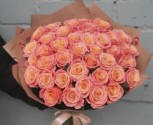 Букет коралловых роз, артикул F1401179 - 4000 рублей, доставка по городу. Flawery - доставка цветов