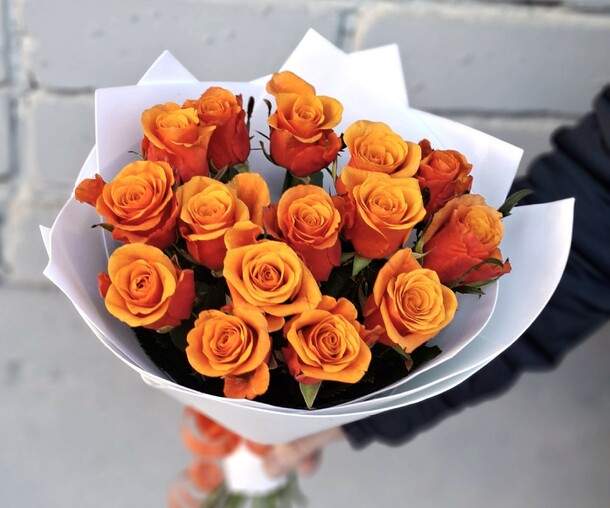 15 ароматных роз, артикул F1506675 - 3000 рублей, доставка по городу. Flawery - доставка цветов