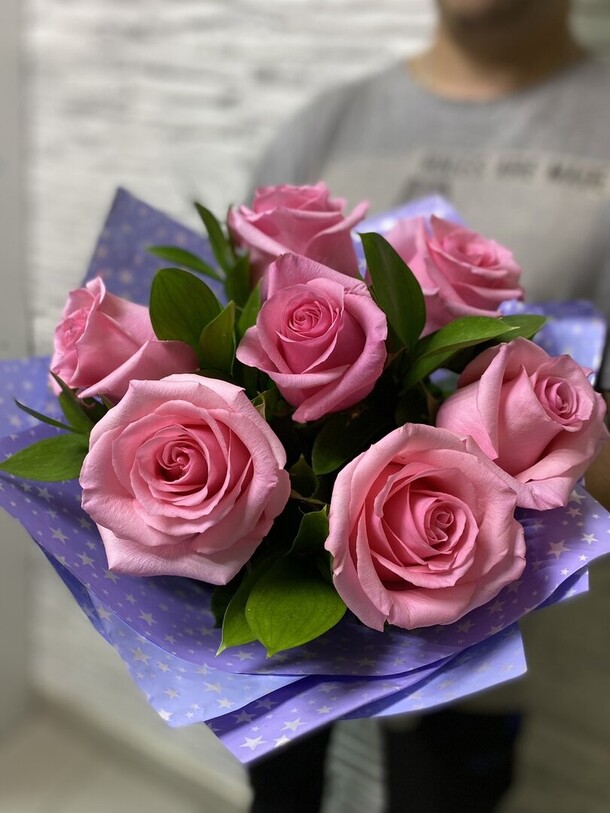 Розовые розы, артикул F1072368 - 3845 рублей, доставка по городу. Flawery - доставка цветов