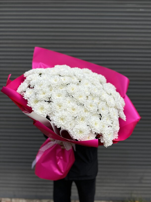 Огромный букет кустовых хризантем, артикул F1329355 - 10875 рублей, доставка по городу. Flawery - доставка цветов