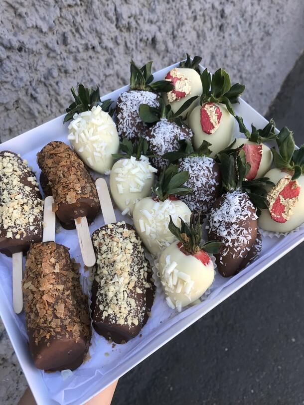 Ням-ням, артикул F1353856 - 4960 рублей, доставка по городу. Flawery - доставка цветов